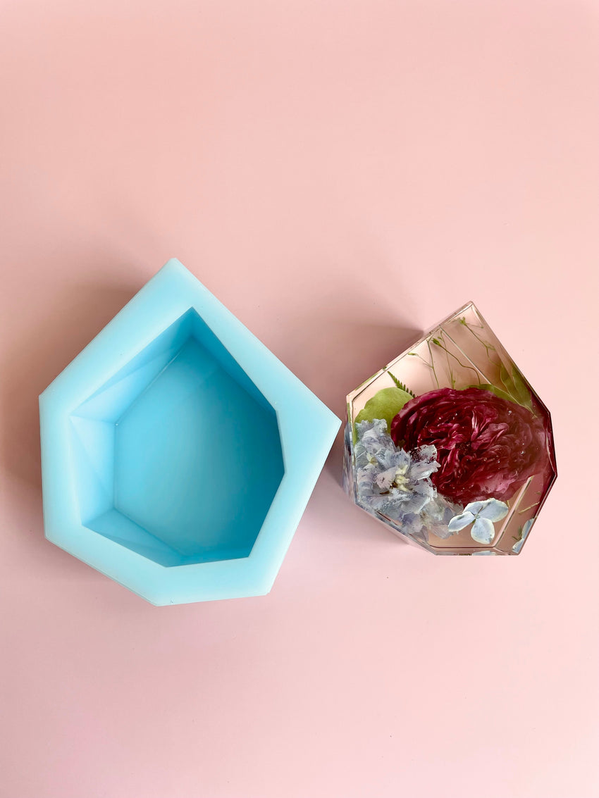 ANDREA // Multi-faceted Display Block Molds